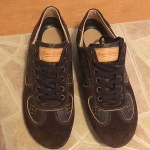 Louis Vuitton Sneakers Size 6.5